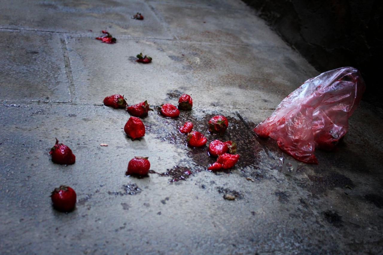 Dead Strawberries